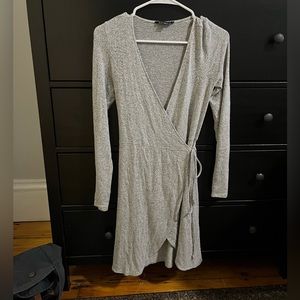 Long sleeve, short (knee-length) sweater dress from American Eagle in XS